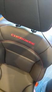 renowacja-foteli-z-jeepa-grand-cherokee-po-03